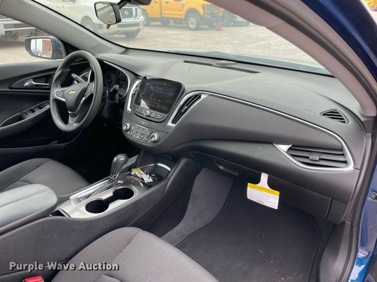 image for item MY9514 2019 Chevrolet Malibu LT