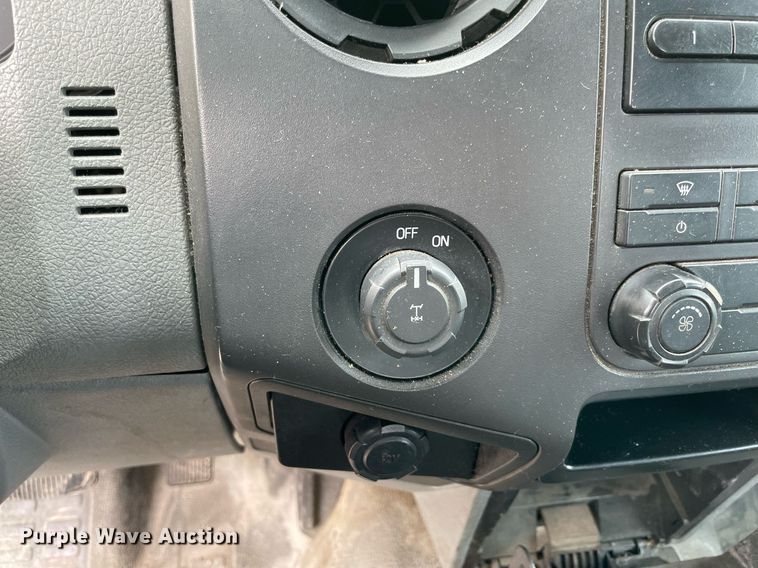 image for item MY9515 2011  Ford F250 Super Duty  utility bed pickup truck