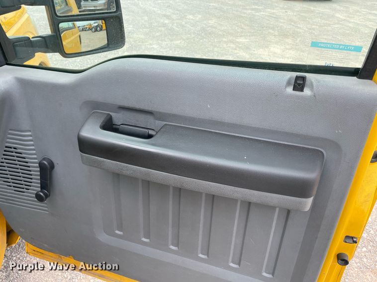 image for item MY9515 2011  Ford F250 Super Duty  utility bed pickup truck