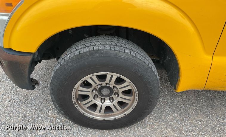 image for item MY9515 2011  Ford F250 Super Duty  utility bed pickup truck