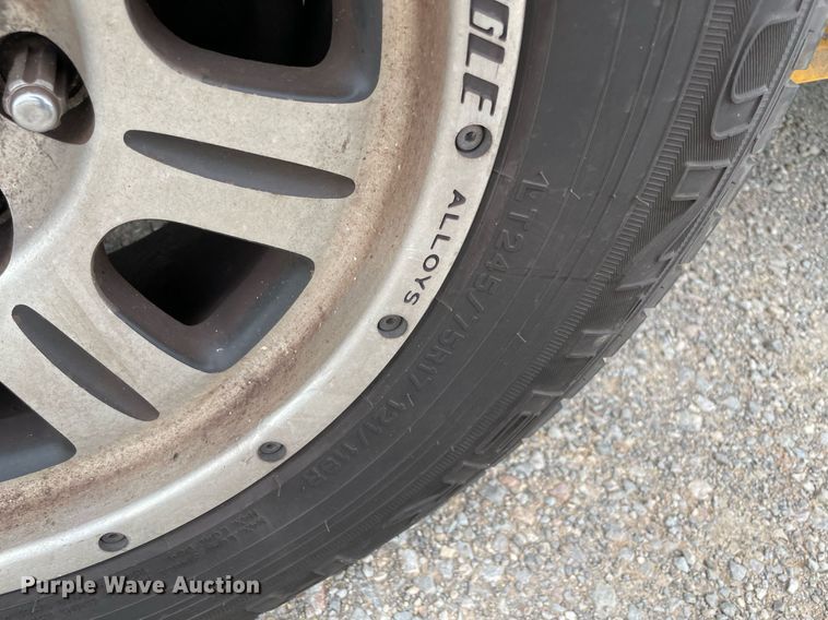 image for item MY9515 2011  Ford F250 Super Duty  utility bed pickup truck