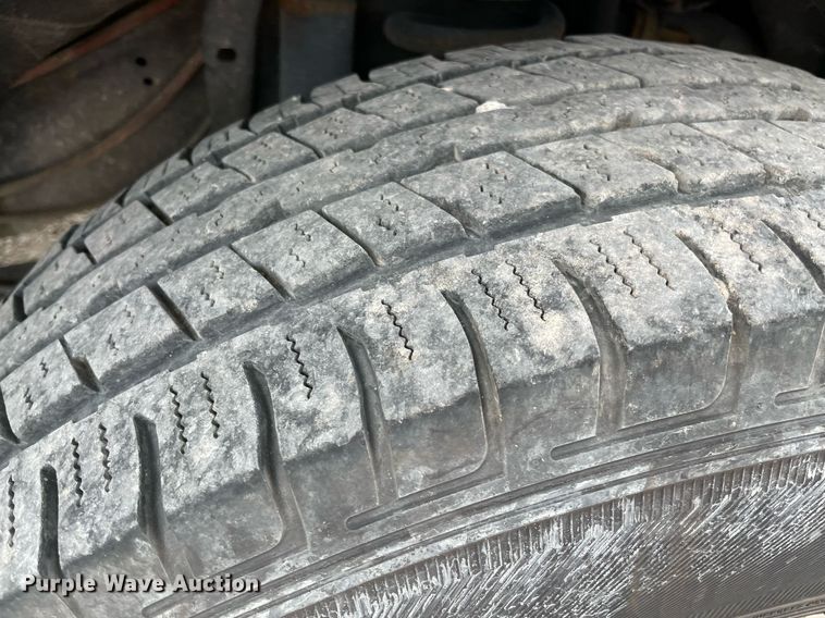 image for item MY9515 2011  Ford F250 Super Duty  utility bed pickup truck