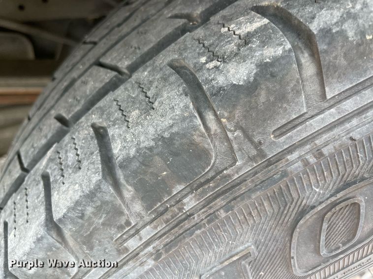 image for item MY9515 2011  Ford F250 Super Duty  utility bed pickup truck