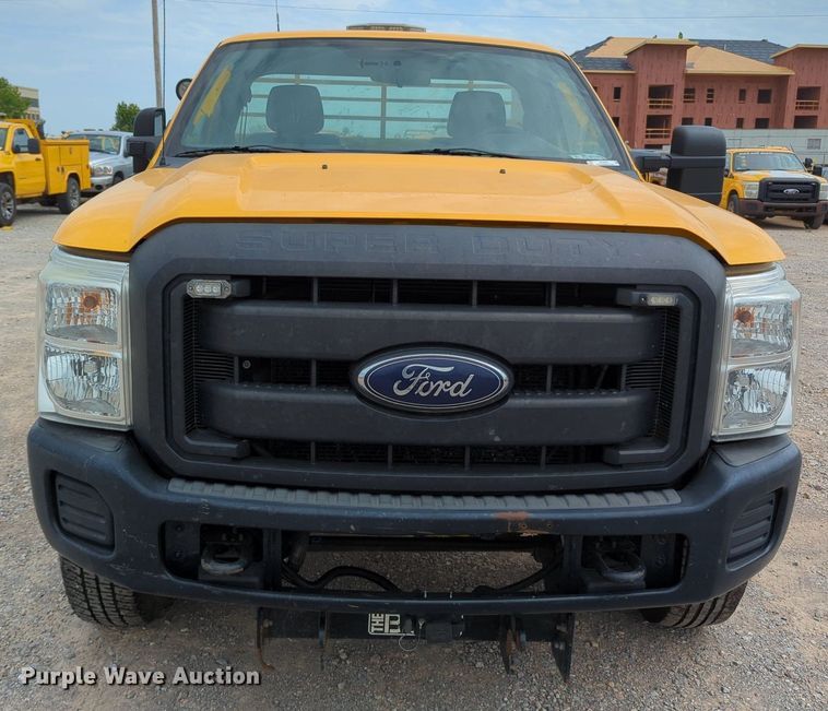 image for item MY9518 2015  Ford F350 Super Duty XL  utility bed pickup truck