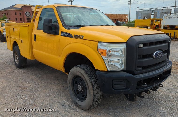 image for item MY9518 2015  Ford F350 Super Duty XL  utility bed pickup truck