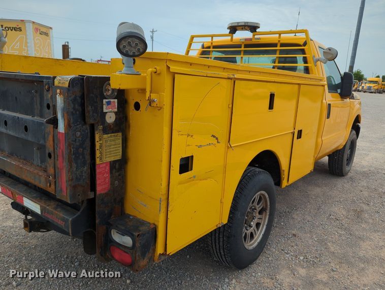 image for item MY9518 2015  Ford F350 Super Duty XL  utility bed pickup truck