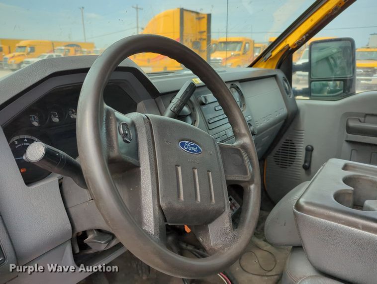 image for item MY9518 2015  Ford F350 Super Duty XL  utility bed pickup truck