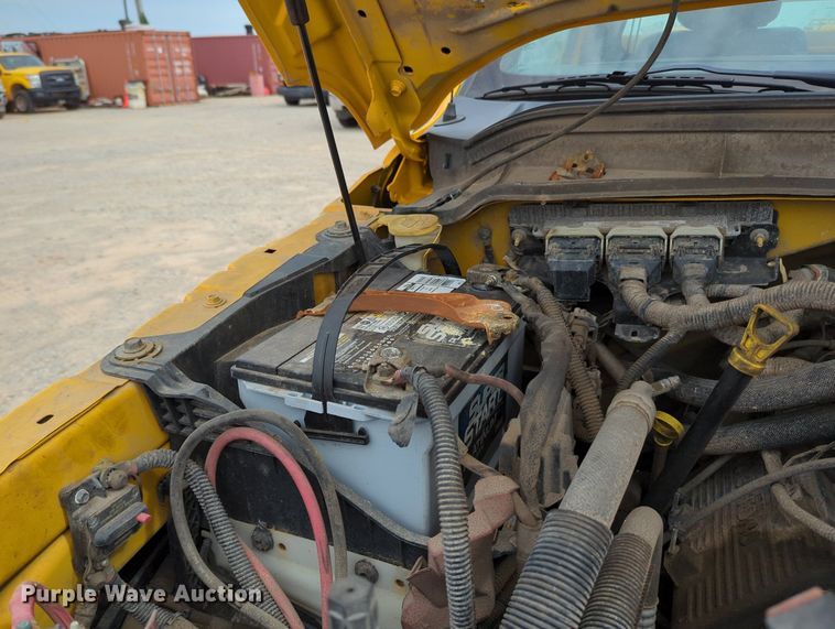 image for item MY9518 2015  Ford F350 Super Duty XL  utility bed pickup truck