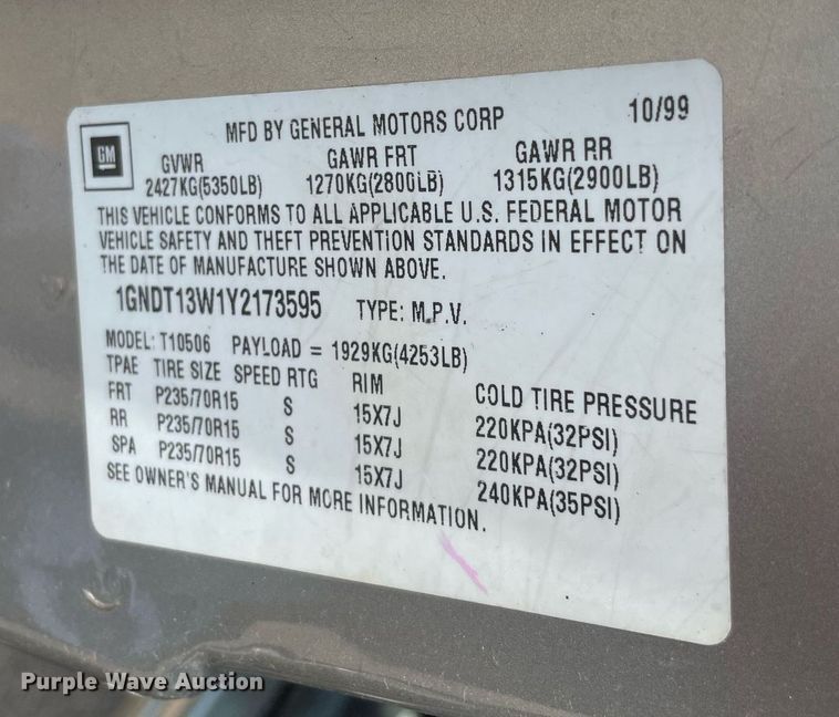 image for item MY9526 2000  Chevrolet Blazer  SUV