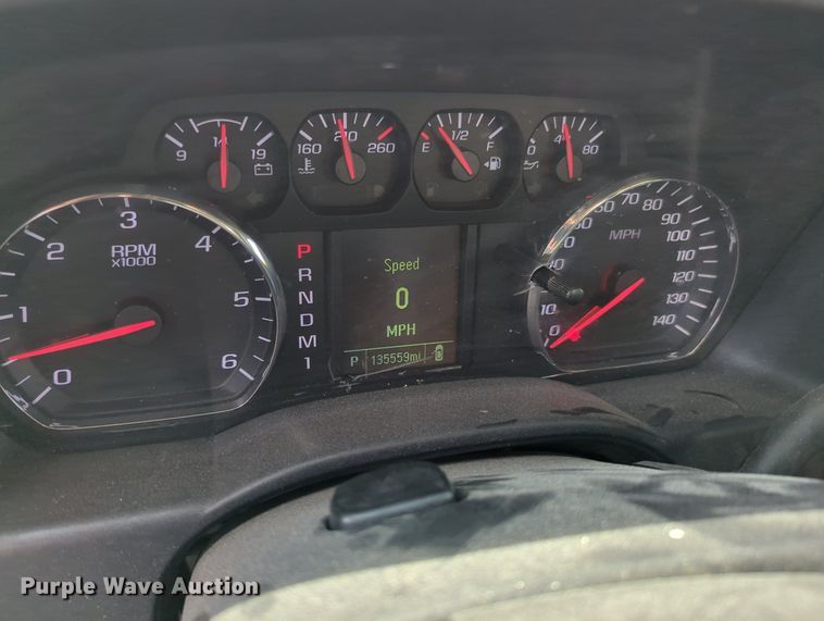 image for item MY9527 2016  Chevrolet Silverado 3500HD  utility bed pickup truck