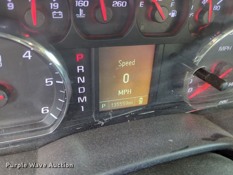 image for item MY9527 2016  Chevrolet Silverado 3500HD  utility bed pickup truck