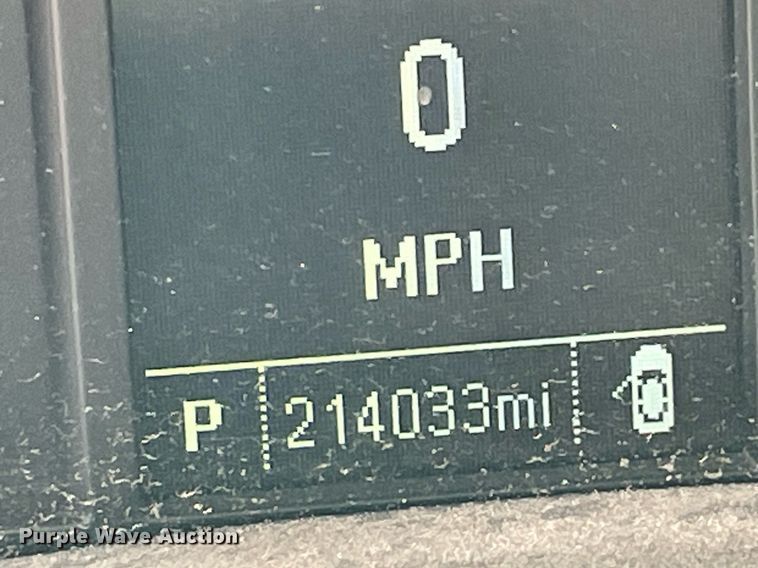 image for item MY9530 2016  Chevrolet Silverado 3500HD  utility bed pickup truck