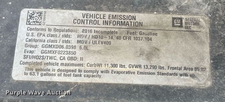 image for item MY9530 2016  Chevrolet Silverado 3500HD  utility bed pickup truck