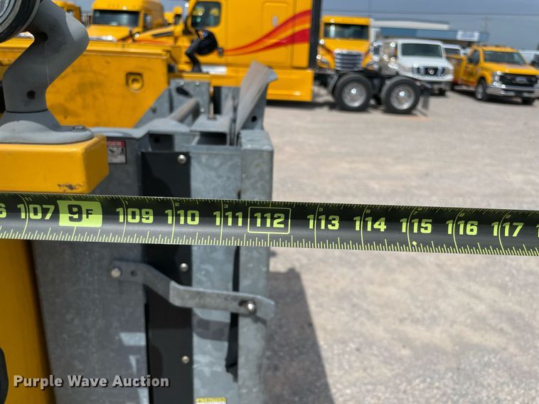 image for item MY9531 2017  Chevrolet Silverado 3500HD  utility bed pickup truck