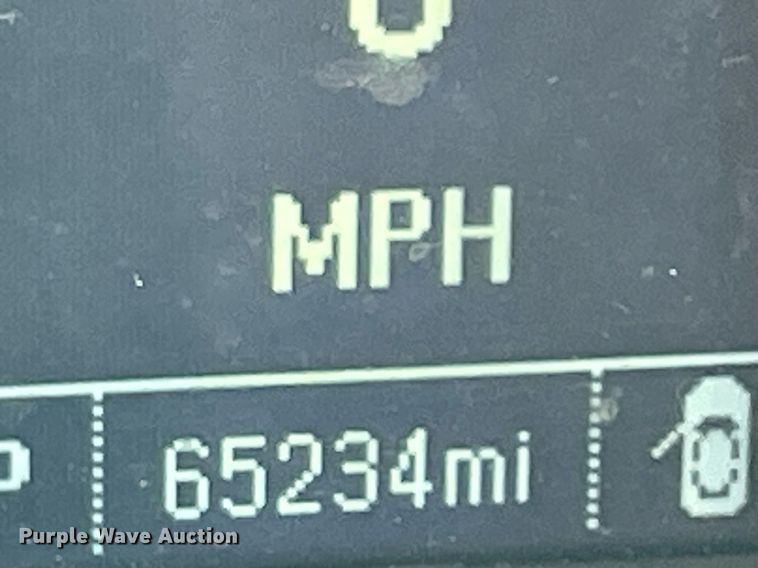 image for item MY9531 2017  Chevrolet Silverado 3500HD  utility bed pickup truck