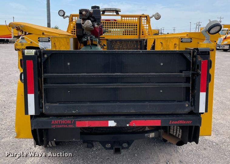 image for item MY9532 2017 Chevrolet Silverado 3500HD  utility bed pickup truck