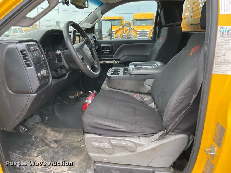 image for item MY9532 2017 Chevrolet Silverado 3500HD  utility bed pickup truck