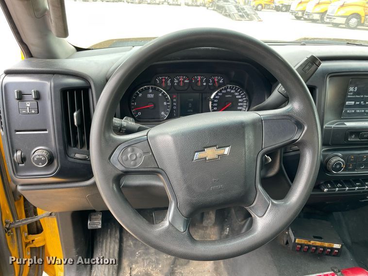 image for item MY9532 2017 Chevrolet Silverado 3500HD  utility bed pickup truck