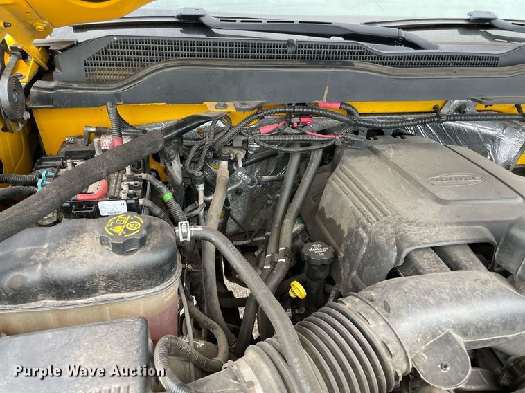 image for item MY9532 2017 Chevrolet Silverado 3500HD  utility bed pickup truck