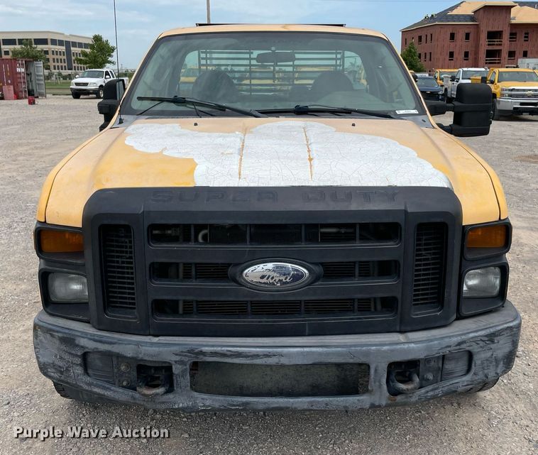 image for item MY9533 2008 Ford F250 Super Duty  utility bed pickup truck