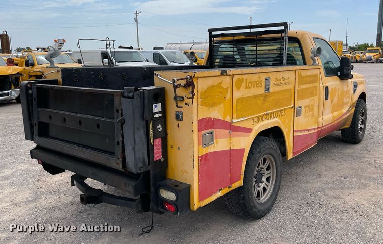 image for item MY9533 2008 Ford F250 Super Duty  utility bed pickup truck