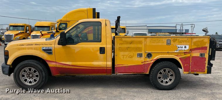 image for item MY9533 2008 Ford F250 Super Duty  utility bed pickup truck