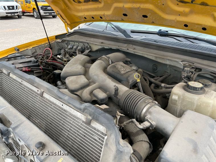 image for item MY9533 2008 Ford F250 Super Duty  utility bed pickup truck