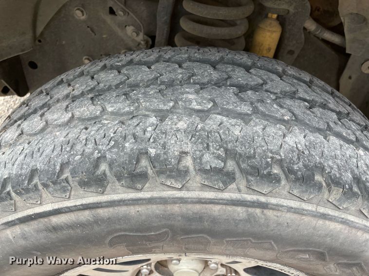 image for item MY9533 2008 Ford F250 Super Duty  utility bed pickup truck