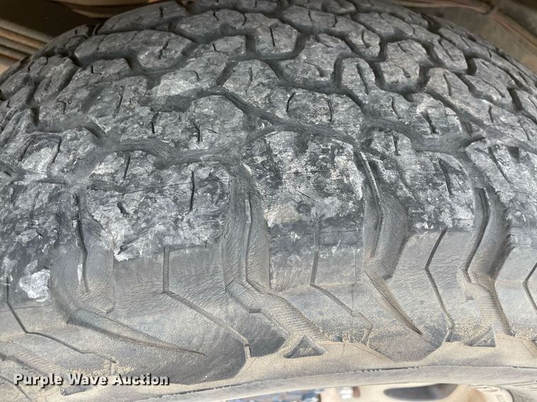 image for item MY9533 2008 Ford F250 Super Duty  utility bed pickup truck