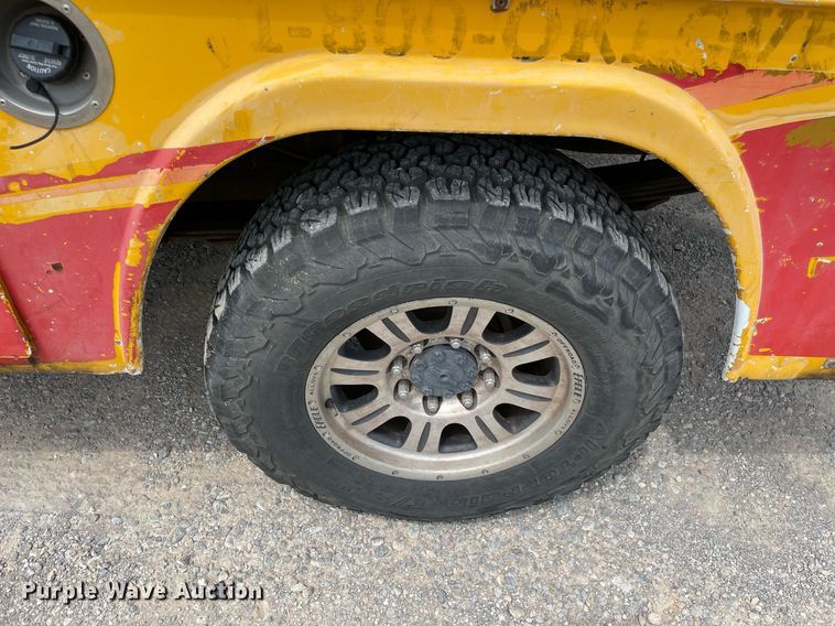 image for item MY9533 2008 Ford F250 Super Duty  utility bed pickup truck