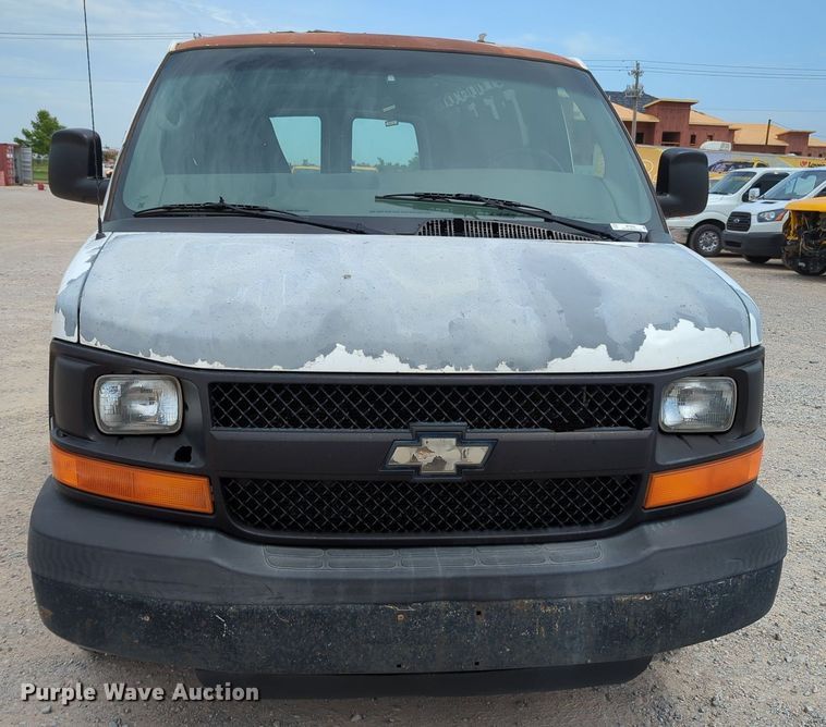 image for item MY9534 2007 Chevrolet Express 1500 Cargo  van