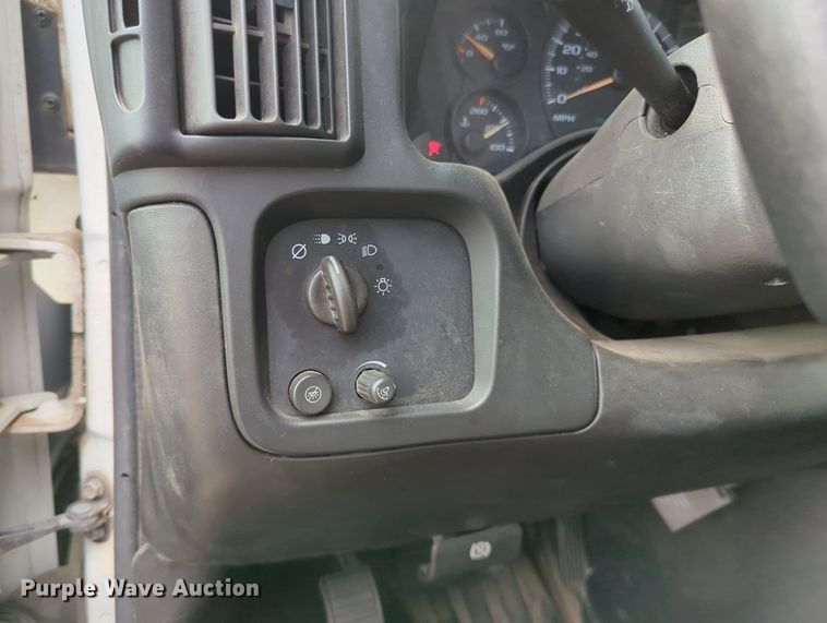 image for item MY9534 2007 Chevrolet Express 1500 Cargo  van