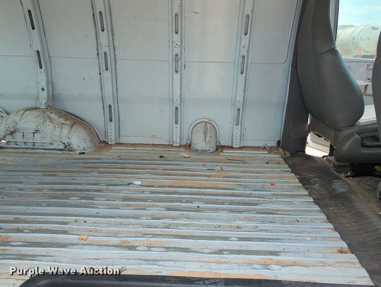 image for item MY9534 2007 Chevrolet Express 1500 Cargo  van