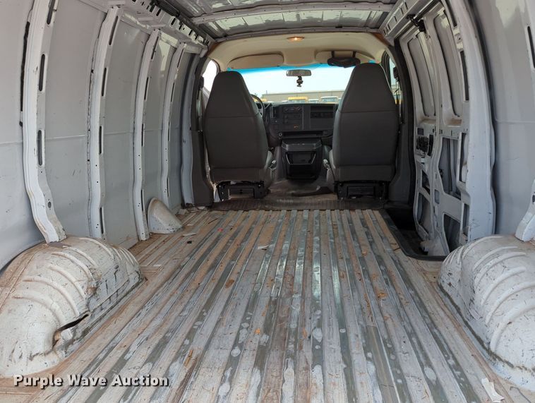 image for item MY9534 2007 Chevrolet Express 1500 Cargo  van