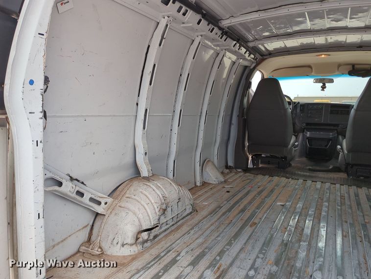 image for item MY9534 2007 Chevrolet Express 1500 Cargo  van