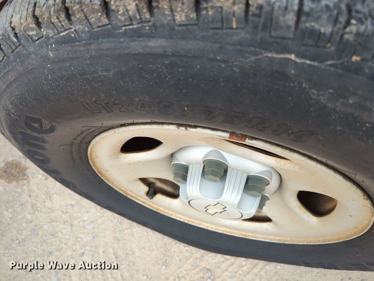 image for item MY9534 2007 Chevrolet Express 1500 Cargo  van