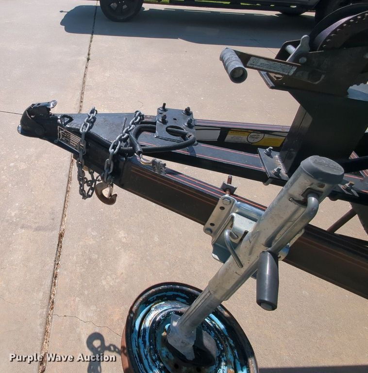 image for item MY9815 1985 Champion  boat