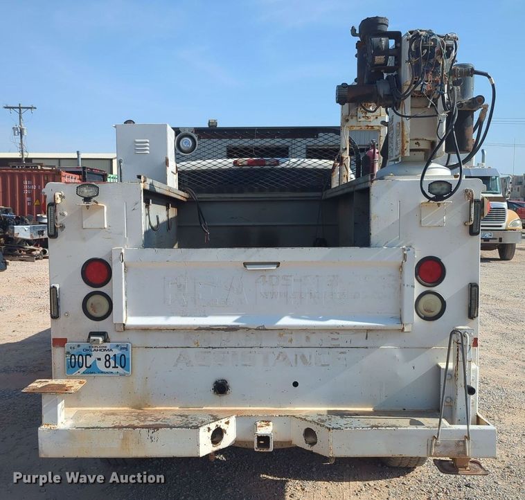 image for item MY9829 2005 Chevrolet Silverado 2500 HD  Ext. Cab utility bed pickup truck