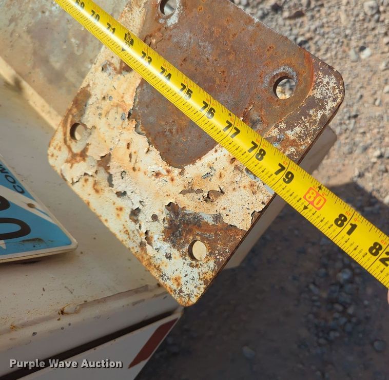 image for item MY9829 2005 Chevrolet Silverado 2500 HD  Ext. Cab utility bed pickup truck