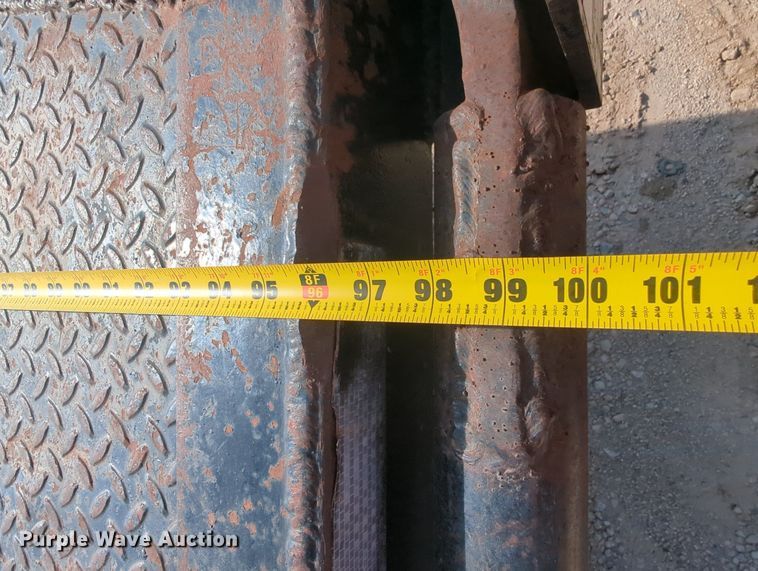 image for item MY9830 2014 Dodge Ram 3500  flatbed pickup truck