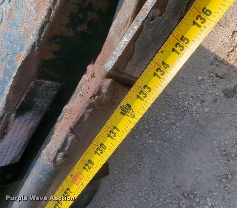 image for item MY9830 2014 Dodge Ram 3500  flatbed pickup truck