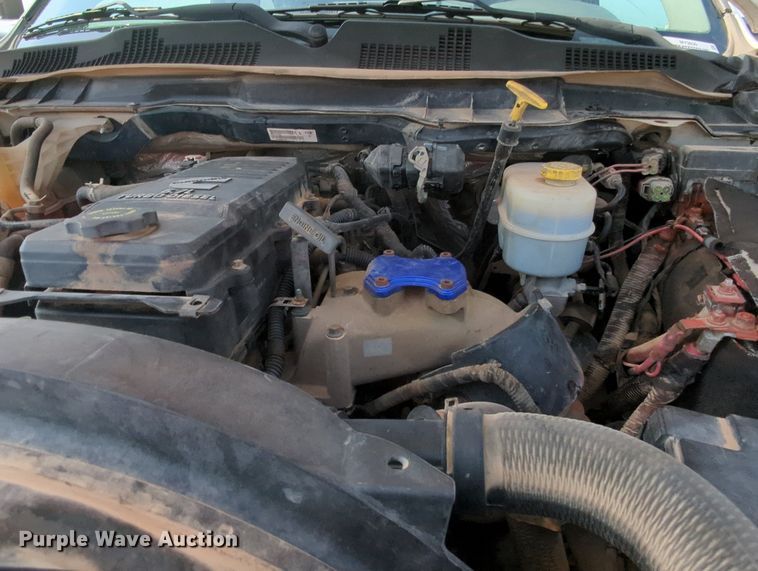 image for item MY9830 2014 Dodge Ram 3500  flatbed pickup truck