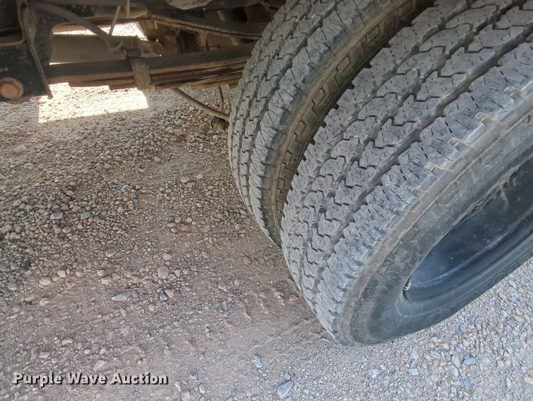 image for item MY9830 2014 Dodge Ram 3500  flatbed pickup truck