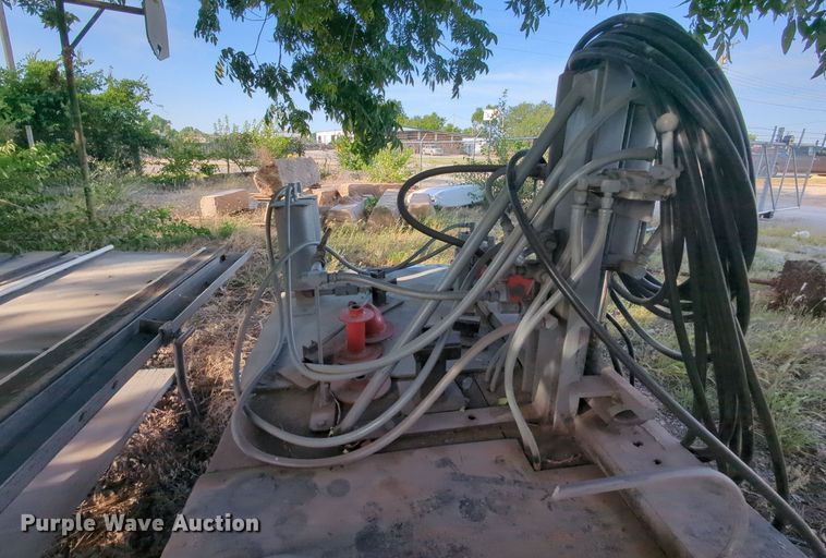 image for item MY9868 Hydraulic hose crimper