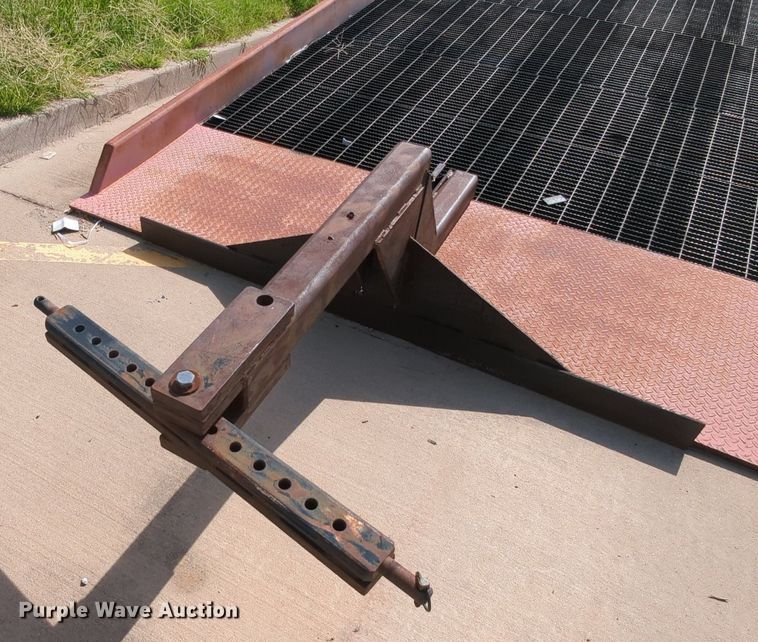 image for item MY9872 Yard King C-2010235-L-W2  loading dock