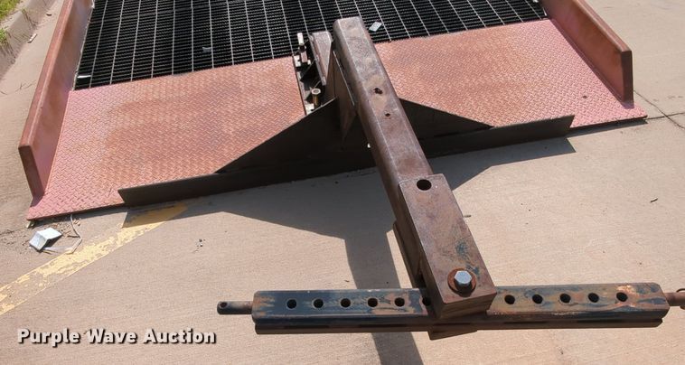 image for item MY9872 Yard King C-2010235-L-W2  loading dock