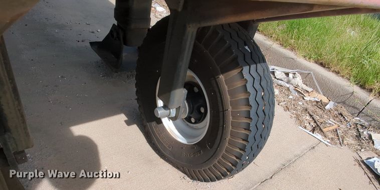 image for item MY9872 Yard King C-2010235-L-W2  loading dock