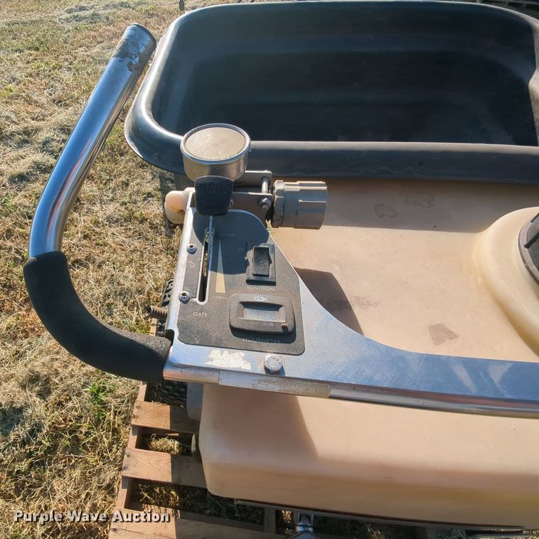 image for item MY9883 Ground Logic  applicator