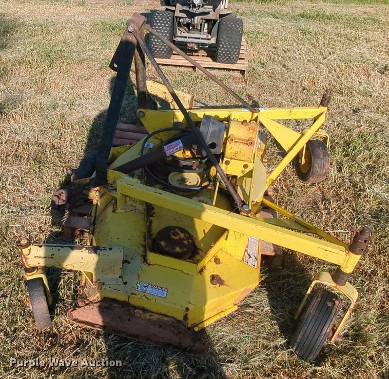 image for item MY9884 Finish mower