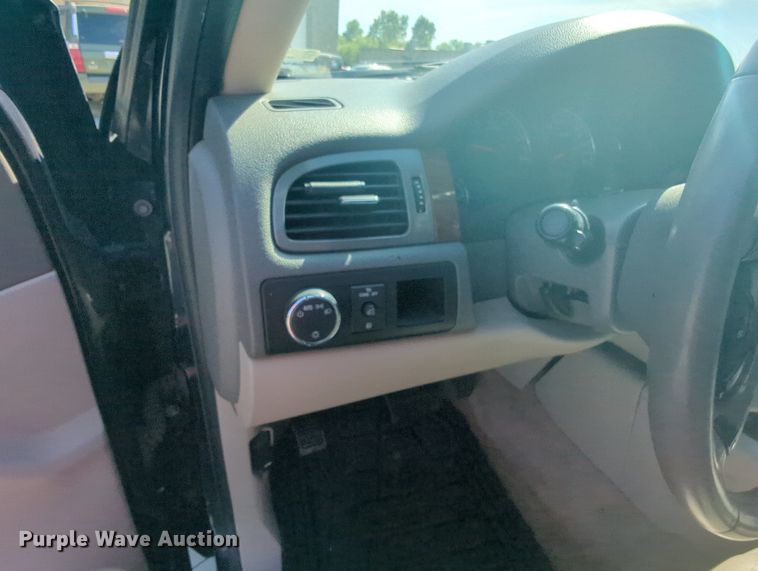 image for item MY9904 2008 GMC Yukon XL  SUV